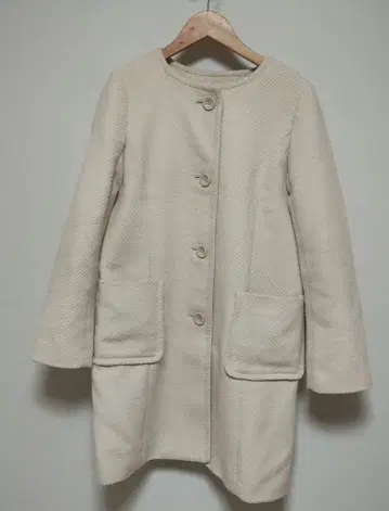 SPB 베이지 노카라 코트