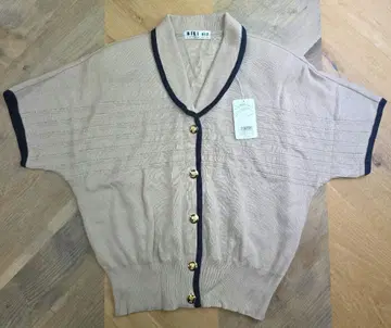 BIKI 반팔 가디건 44 베이지 새상품 피코네 y44