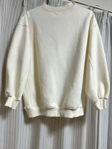 속기모 화이트 컬러 트레이닝복