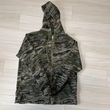 BackChannel 고스트 라이온 써멀 후드티