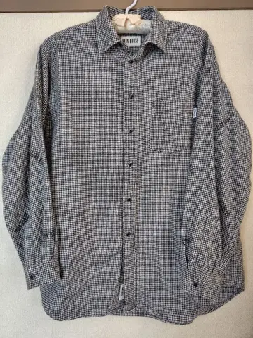 핑크하우스 셔츠, 블라우스