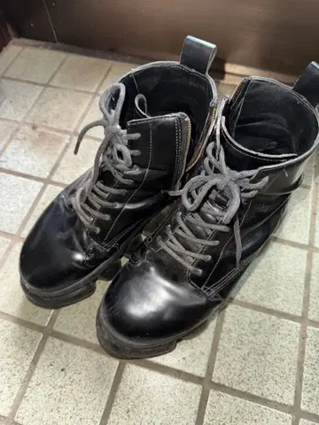 mikiosakabe grounds 가죽 부츠