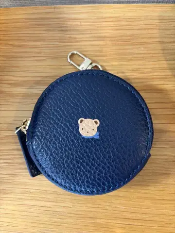 파밀리아 파우치