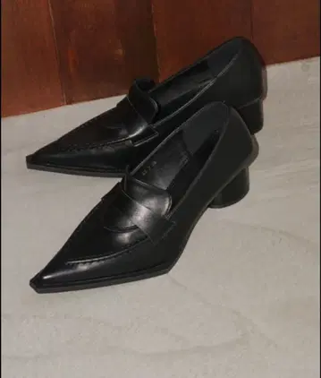 [ 미사용 새상품 ] chuclla 펌프스 스틸레토 로퍼펌프스