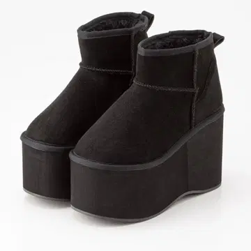 블랙 통굽 플랫폼 부츠