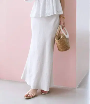 택 포함 미사용 새상품 반짝이는 새틴 롱 내로우 스커트