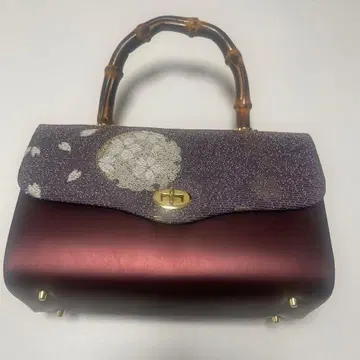 일본 의류용 백 보라색과 빨간색