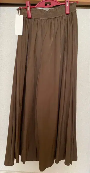 자유구 플리츠 가우초 팬츠