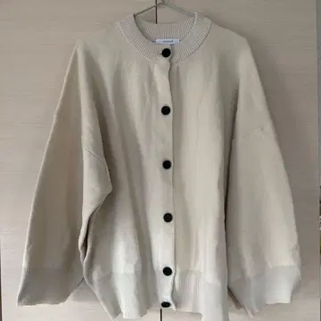 JEANASiS 아이보리 버튼 가디건