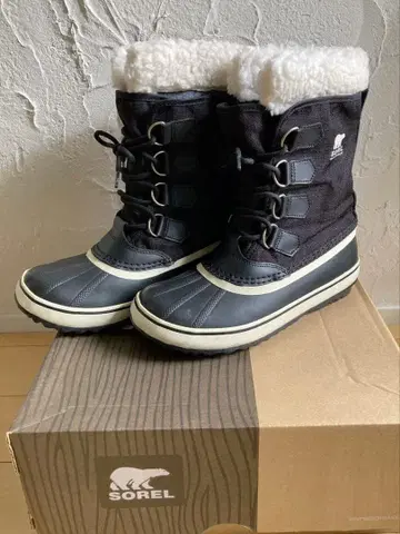 SOREL 방수 퍼 부츠