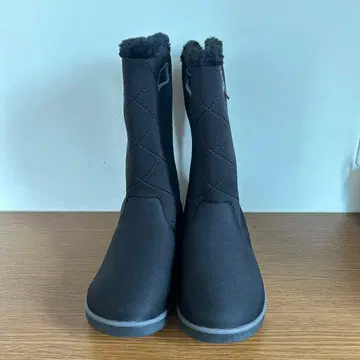 미사용품 Bogs 스노우 신발 BOGA BOOTS MID QUILTING