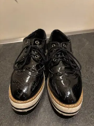 클래식 엘프 통굽 옥스퍼드 로퍼 블랙