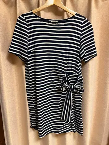 Rose Tiara 네이비/화이트 스트라이프 반팔 튜닉 42