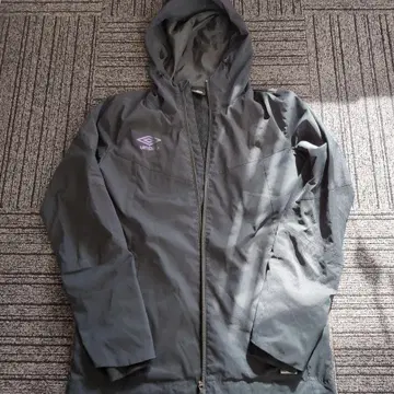 엄브로 마운틴 후드티 M 사이즈