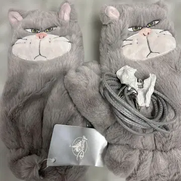 루시퍼 장갑 디즈니 스토어