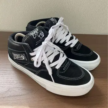 [ VANS ] SKATE HALF CAB BLACK/WHITE
