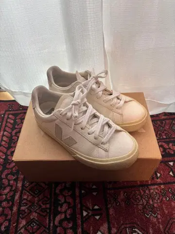 베자 스니커즈 VJCP052429 23cm 박스 포함