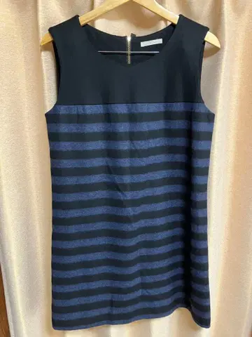 Rose Tiara 스트라이프 슬리브리스 원피스 42