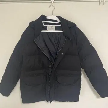 [ 새상품급 ] BAYFLOW 블랙 다운 자켓 후드 부착