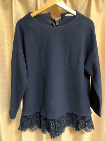 Rose Tiara 네이비 긴팔 니트 레이스 밑단 42