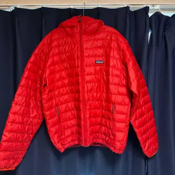 파타고니아 후드 부착 다운 자켓 레드