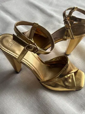 골드 뮬 하이힐