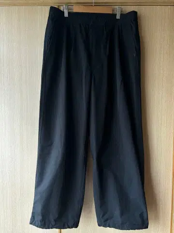 DAIWA PIER39 BEAUTY&YOUTH 별주 2턱 트라우저 팬츠