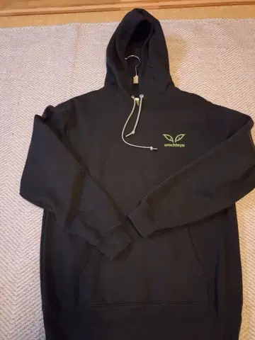 오로친유 후드티