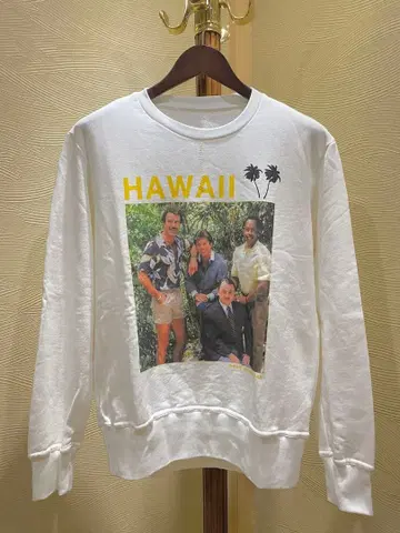 AWESOME 프린트 맨투맨 화이트