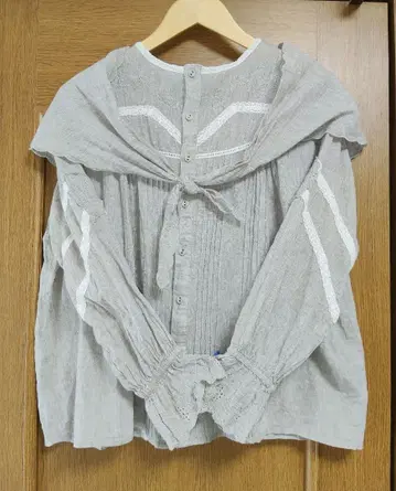 사만사 모스모스 kazumi 콜라보 스톨 달린 레이스 블라우스 새상품급