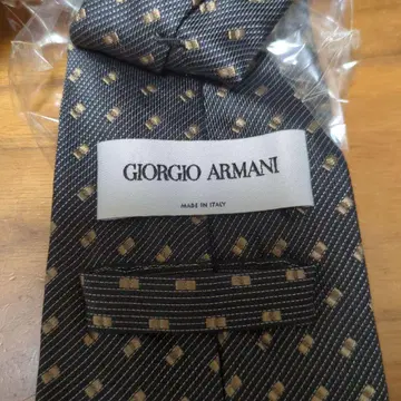 Giorgio Armani 넥타이