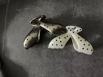 물방울 패턴 헤어 클립 (블랙 화이트)