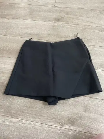 ZARA 블랙 S 스코트 미니 스커트