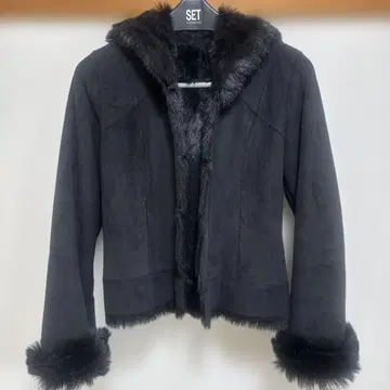 무스탕풍 코트 퍼 포함