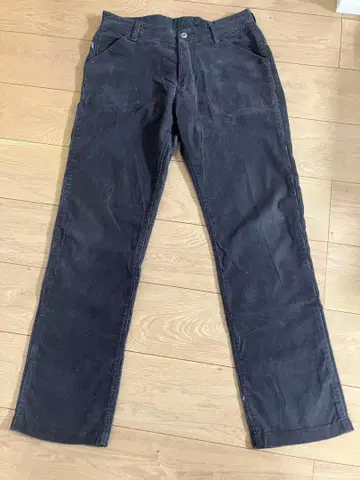 REMILLA 다크 그레이 코듀로이 팬츠 Medium