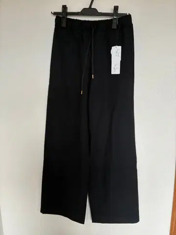 doneeyu 와이드 팬츠 블랙 미사용 새상품