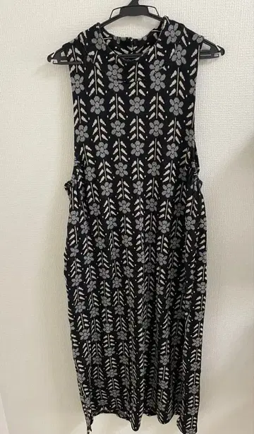 SANSeLF 자카드 니트 드레스