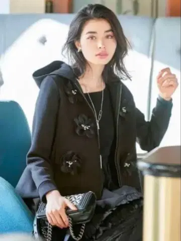 [ 미사용 새상품 ] Chesty 코사지 후드티 S