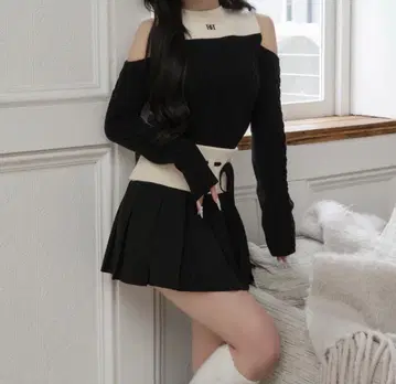 미사용 새상품 다리치 숄더 오픈 니트 셋업