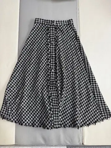 ZARA 여성용 스커트