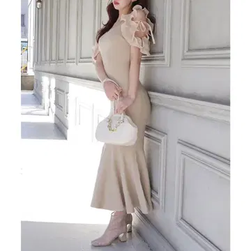 [ ROYAL PARTY ] 베이지 프릴 슬리브 니트 원피스