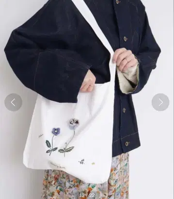 l'atelier du savon 팔랑이는 팬지 코바늘 자수 BAG