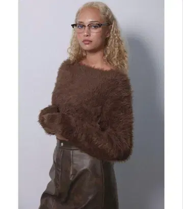 알리시아스탄 복슬복슬 샤기 니트