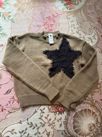 더블 스탠다드 클로징 별 모양 스웨터