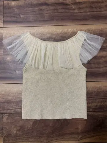 시루무린 프릴 달린 상의