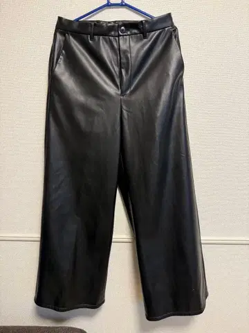 [ 택 포함 새상품 M 사이즈 ] HARE 합성 가죽 배기 와이드 팬츠