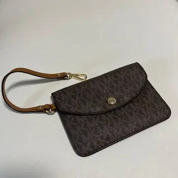 마이클코어스 파우치