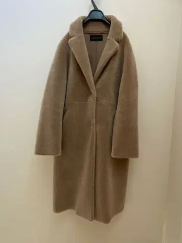 어반 리서치 보아 체스터 코트