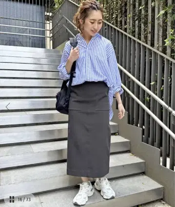 spick&span 블랙 타이트 스커트 뒷 슬릿