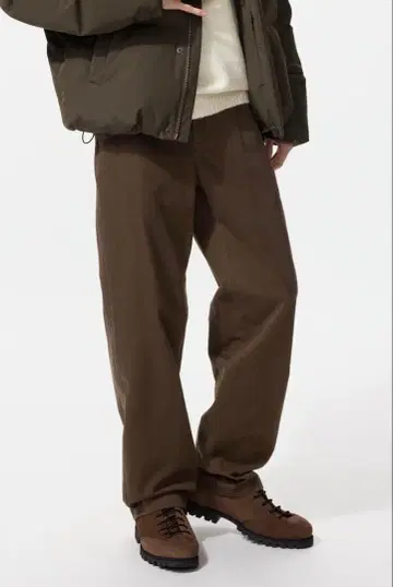 스트레이트 치노 릴랙스 핏 유니클로